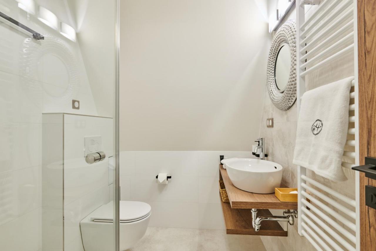 Hotel Alfred A Hermina ออลอโมตซ์ ภายนอก รูปภาพ