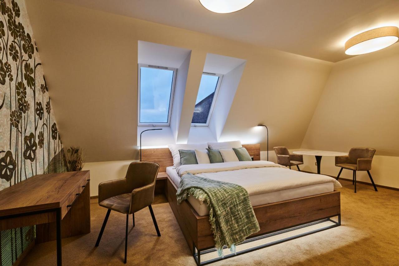Hotel Alfred A Hermina ออลอโมตซ์ ภายนอก รูปภาพ