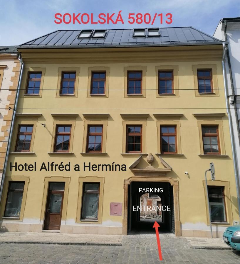 Hotel Alfred A Hermina ออลอโมตซ์ ภายนอก รูปภาพ